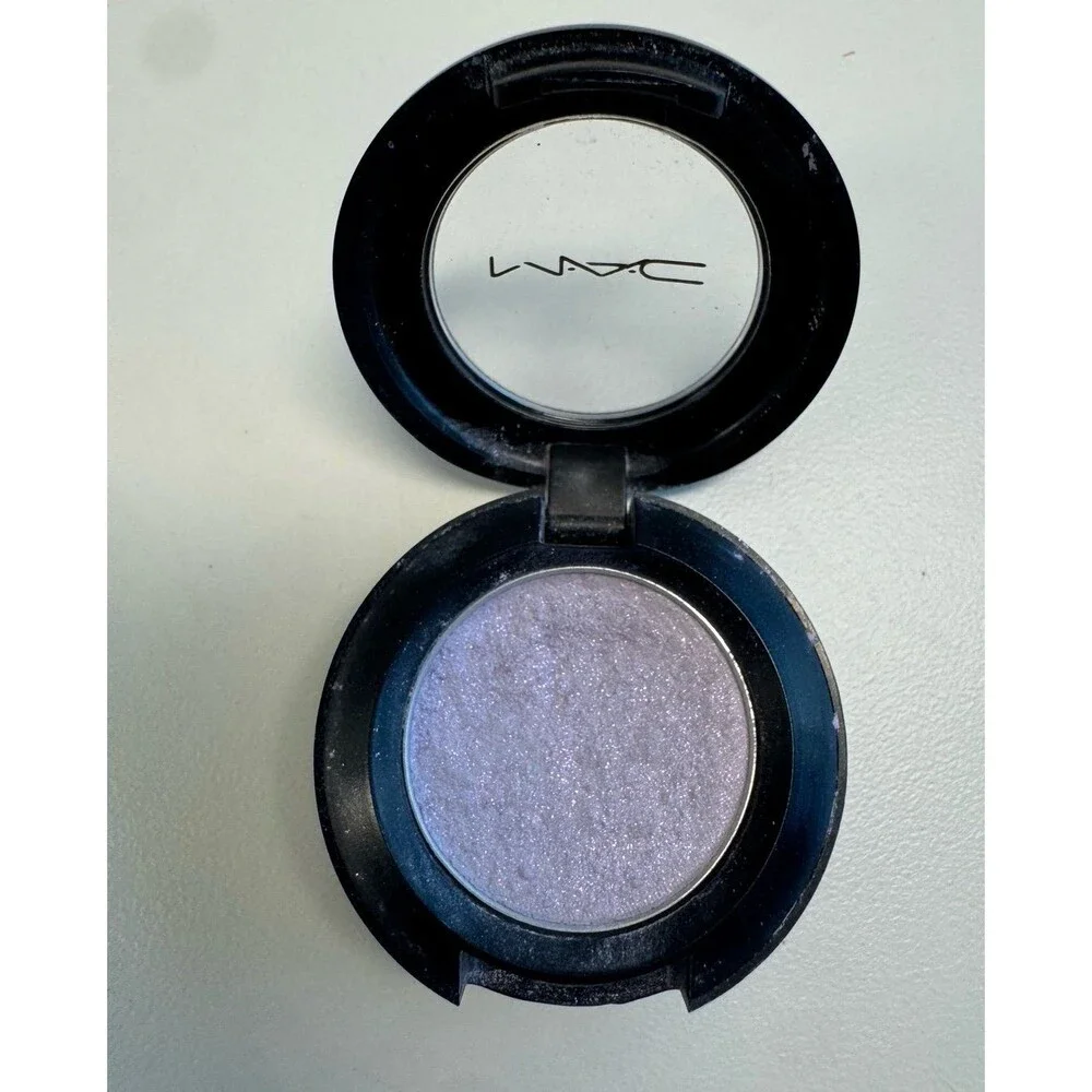 MAC Eyeshadow Humblebrag Frost Icy Metallic Lilac 1.5g/.05oz Full Size